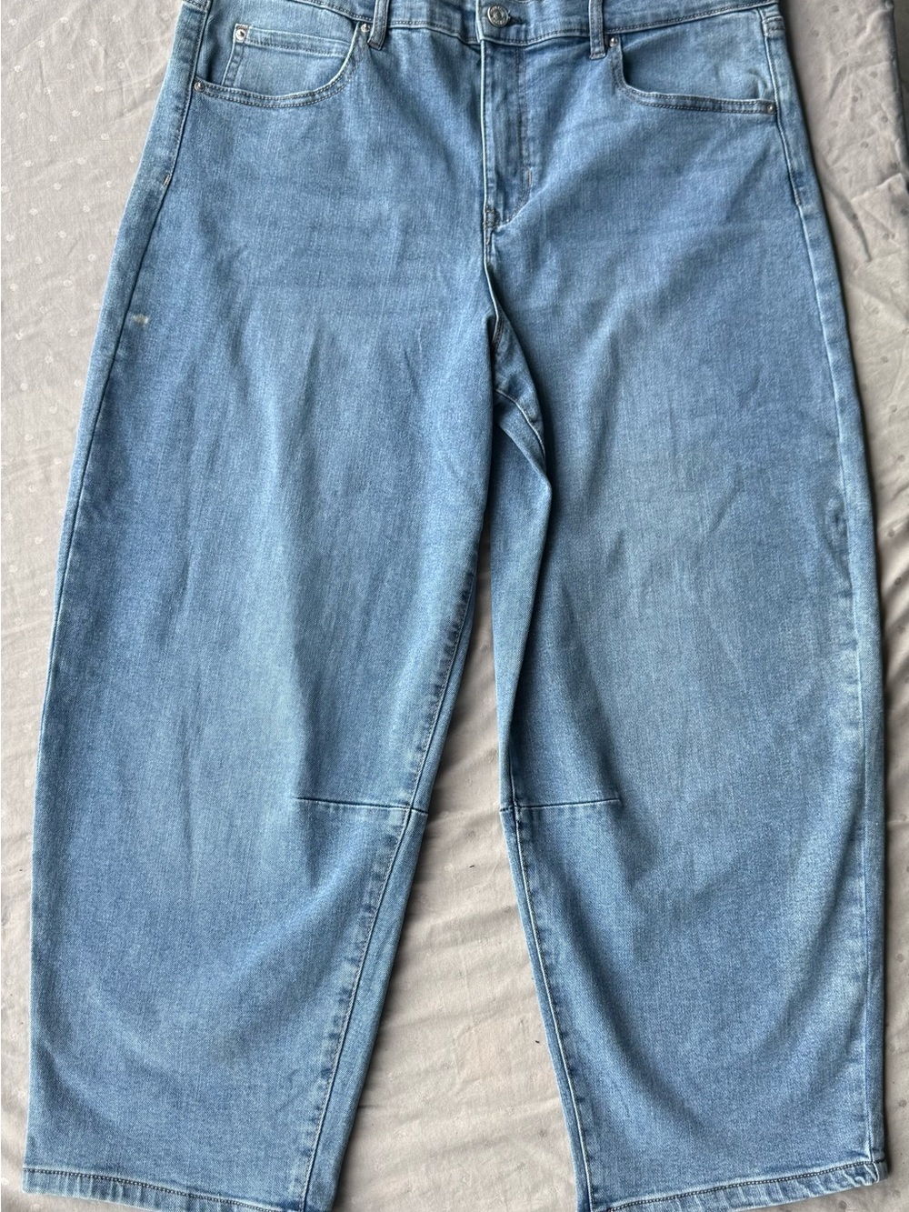 NICOLE MILLER Light Blue Relaxed Fit WOMANS Jeans